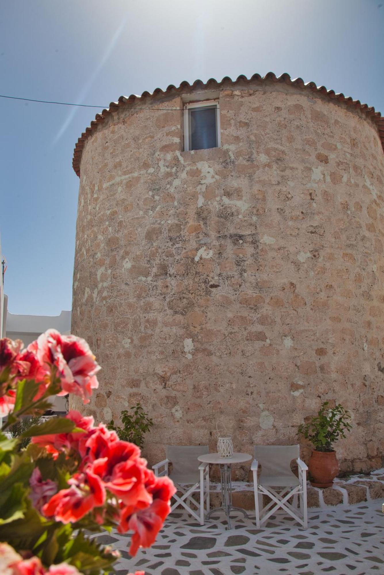 The Milos Megalochori  Buitenkant foto