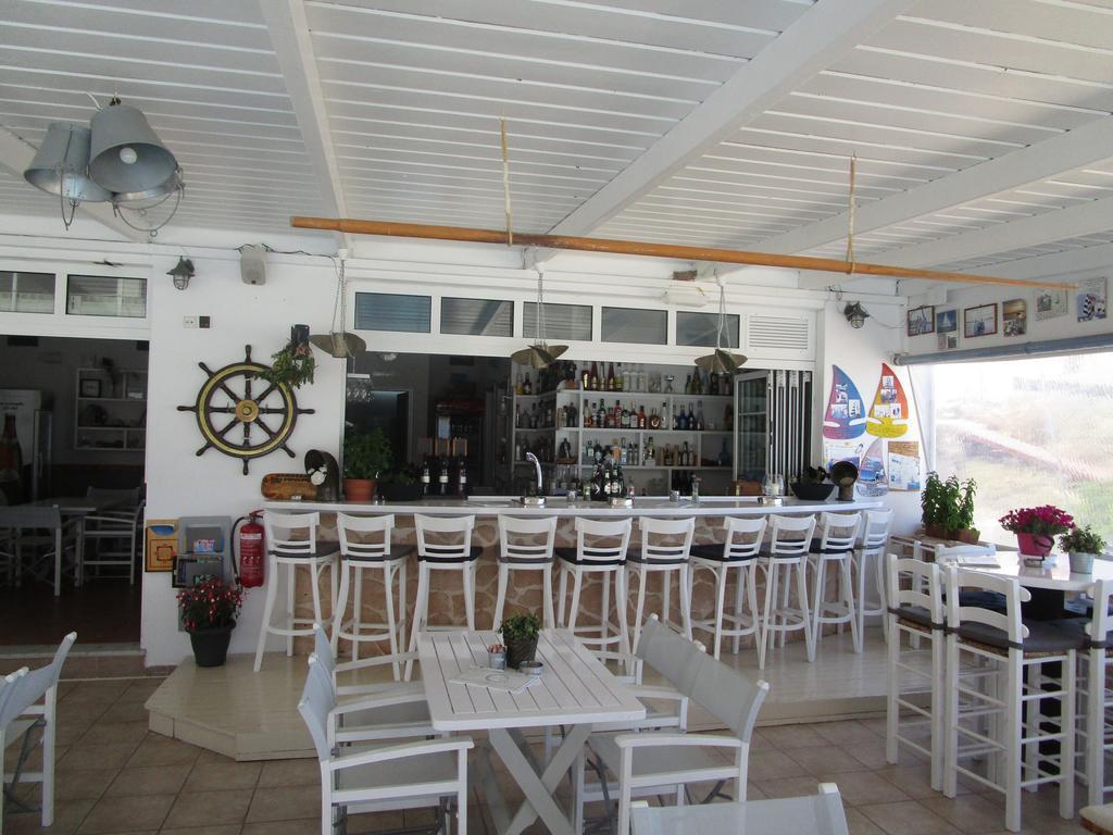 The Milos Megalochori  Buitenkant foto